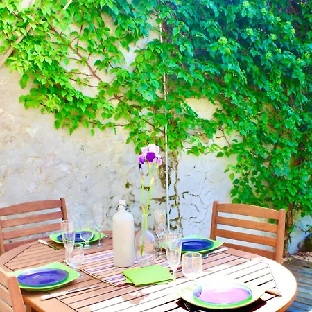 Holiday home Maison Familiale Proche Lascaux Lou Cantou *